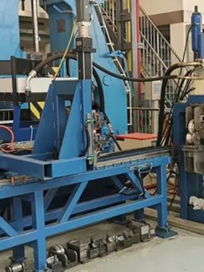 “钛合金型材快速脉冲锻打整形设备验证机”项目通过验收